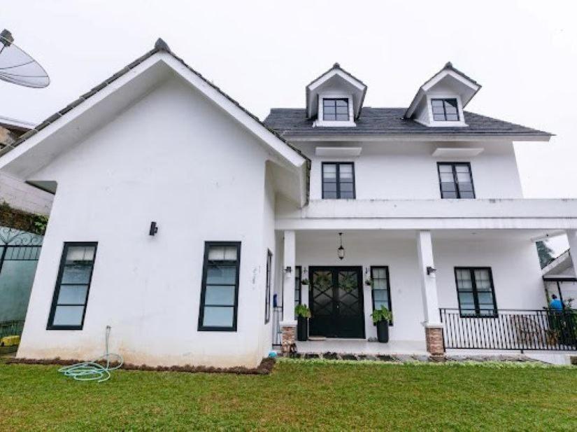 Stylish Villa At Green Apple U 35A Cipanas Puncak Sindanglaya Bagian luar foto