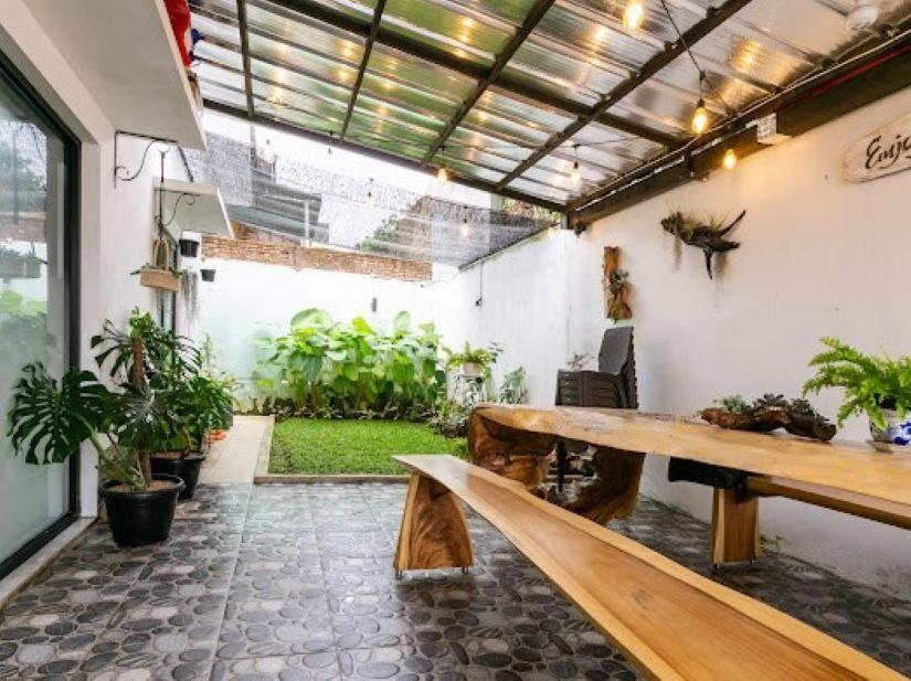 Stylish Villa At Green Apple U 35A Cipanas Puncak Sindanglaya Bagian luar foto